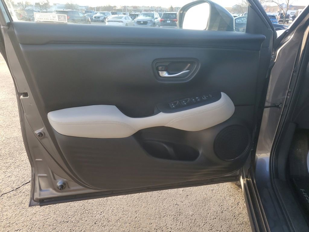 Used 2024 Honda HR-V LX image 22