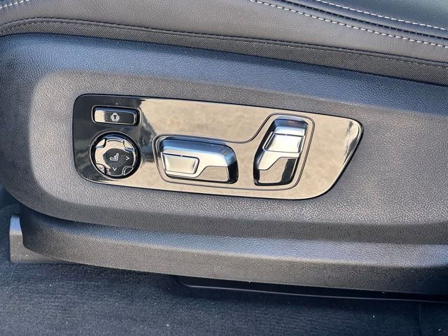 Used 2026 BMW X5 xDrive40i w/ Premium Package image 29