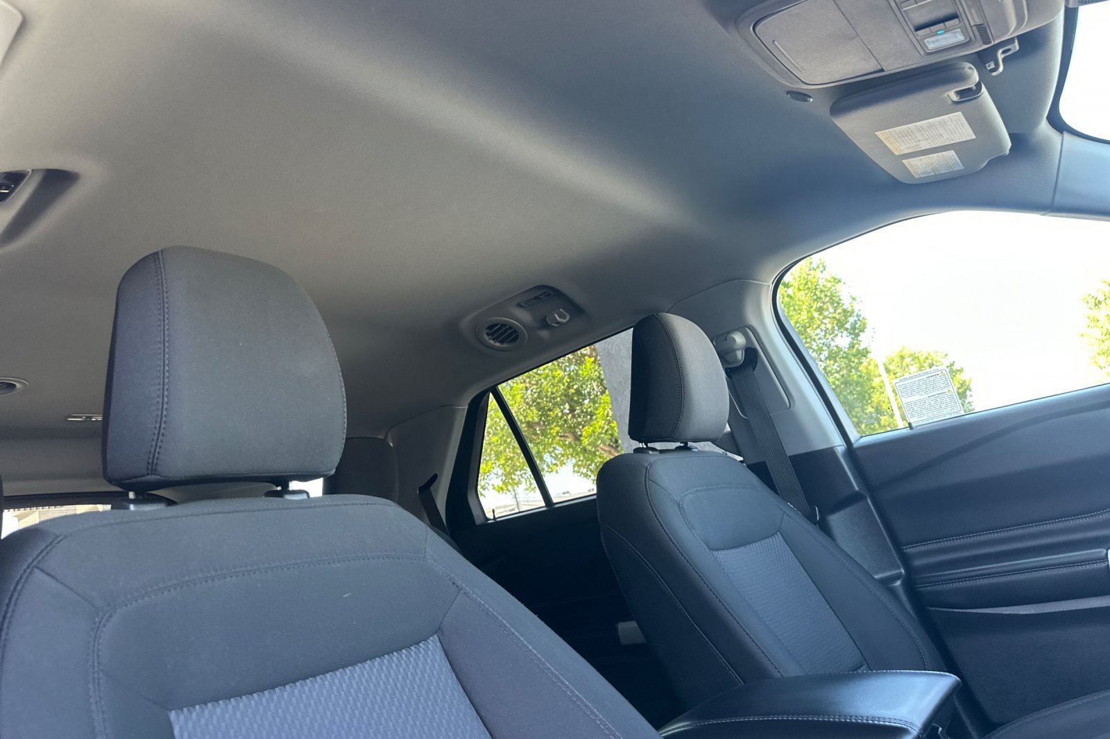 Used 2022 Ford Explorer XLT RWD image 18