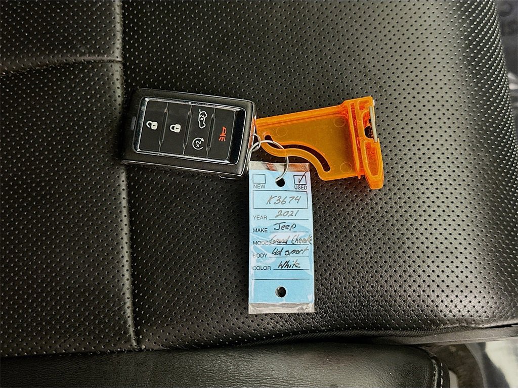 Used 2021 Jeep Grand Cherokee L Overland w/ Luxury Tech Group IV image 39