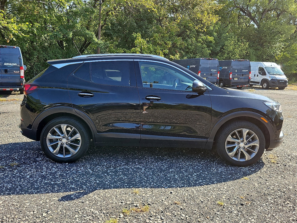 Used 2023 Buick Encore GX Essence w/ Experience Buick Package image 6