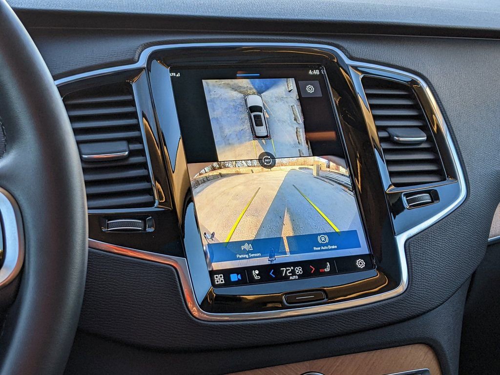 Certified 2025 Volvo XC90 T8 Plus w/ Protection Package Premier image 17