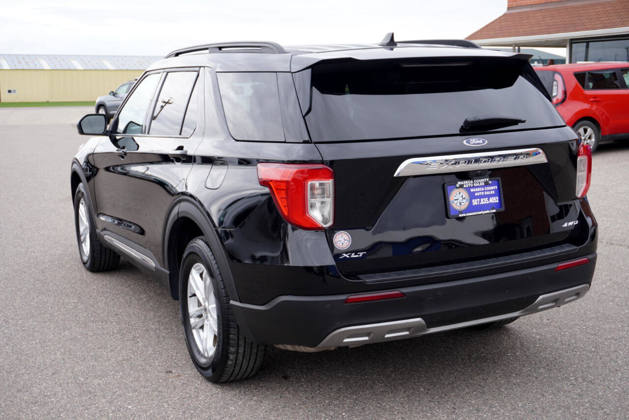 Used 2023 Ford Explorer XLT w/ Equipment Group 202A image 3
