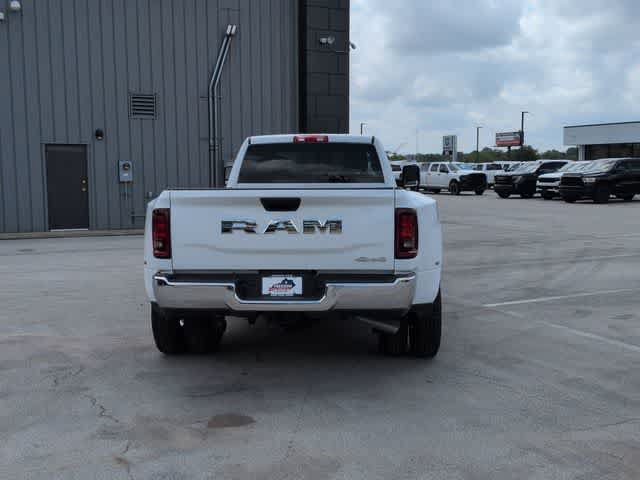 New 2026 RAM 3500 Tradesman w/ Chrome Appearance Group A AWD/4WD image 7