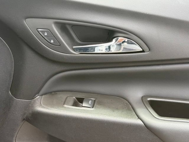 Certified 2024 Chevrolet Equinox LT w/ LPO, Floor Liner Package FWD image 17