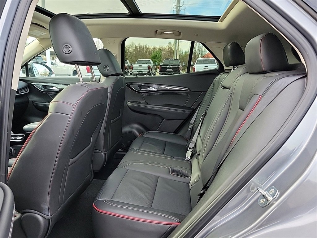 Used 2022 Buick Envision Essence w/ Sport Touring Package image 11