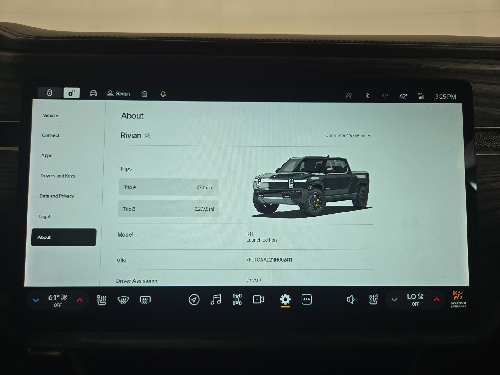 Used 2022 Rivian R1T Launch Edition image 27