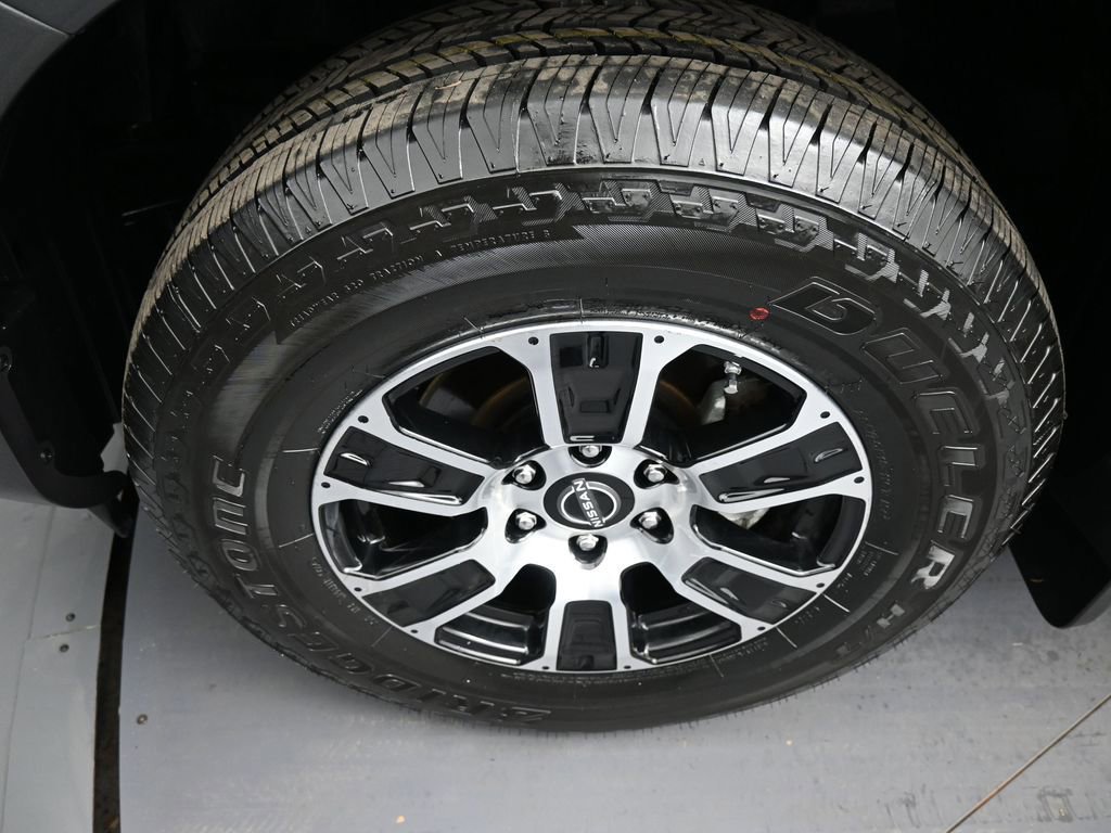 Used 2024 Nissan Titan SV w/ SV Convenience Package image 14