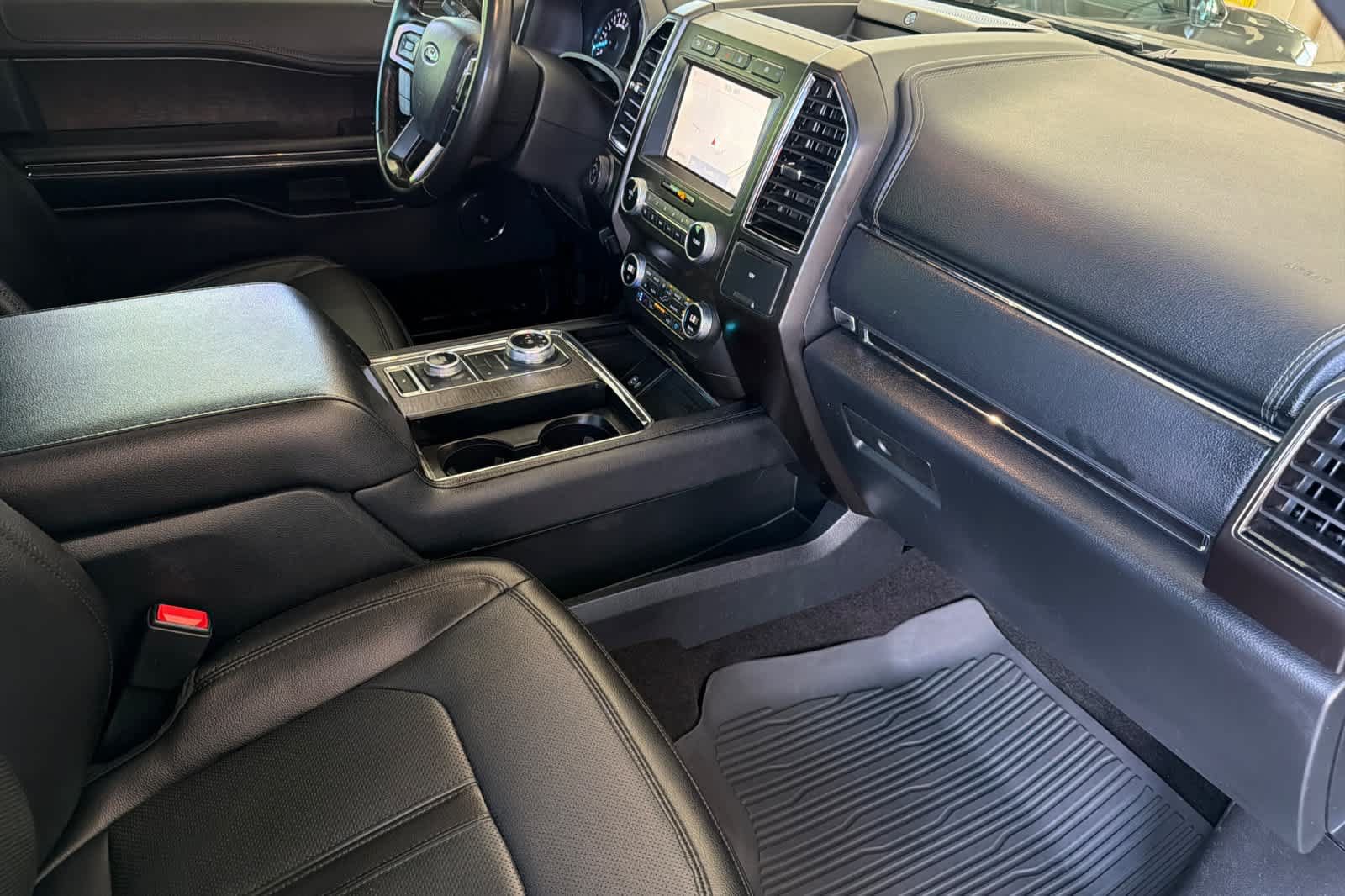 Used 2021 Ford Expedition Max Limited AWD/4WD image 17