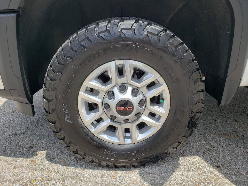 Used 2024 GMC Sierra 2500 Pro AWD/4WD image 26