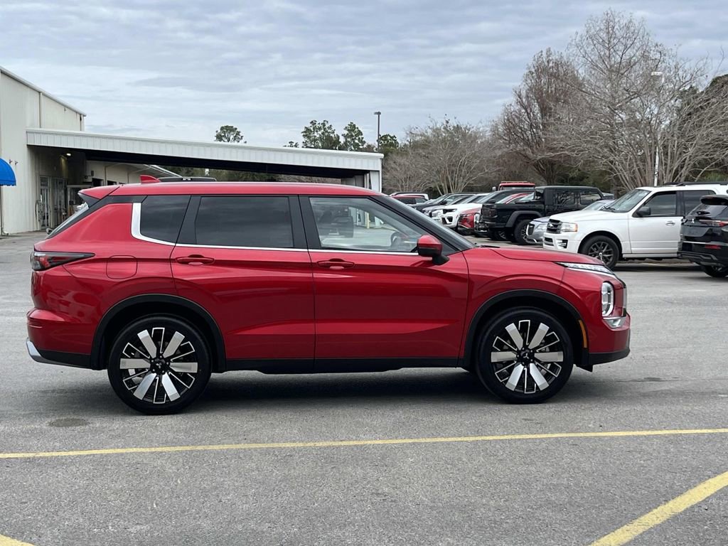 New 2026 Mitsubishi Outlander SE FWD image 6