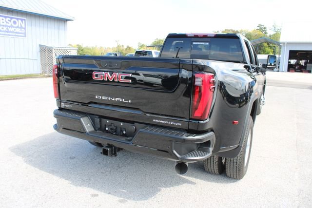 Used 2024 GMC Sierra 3500 Denali w/ Denali Reserve Package image 12