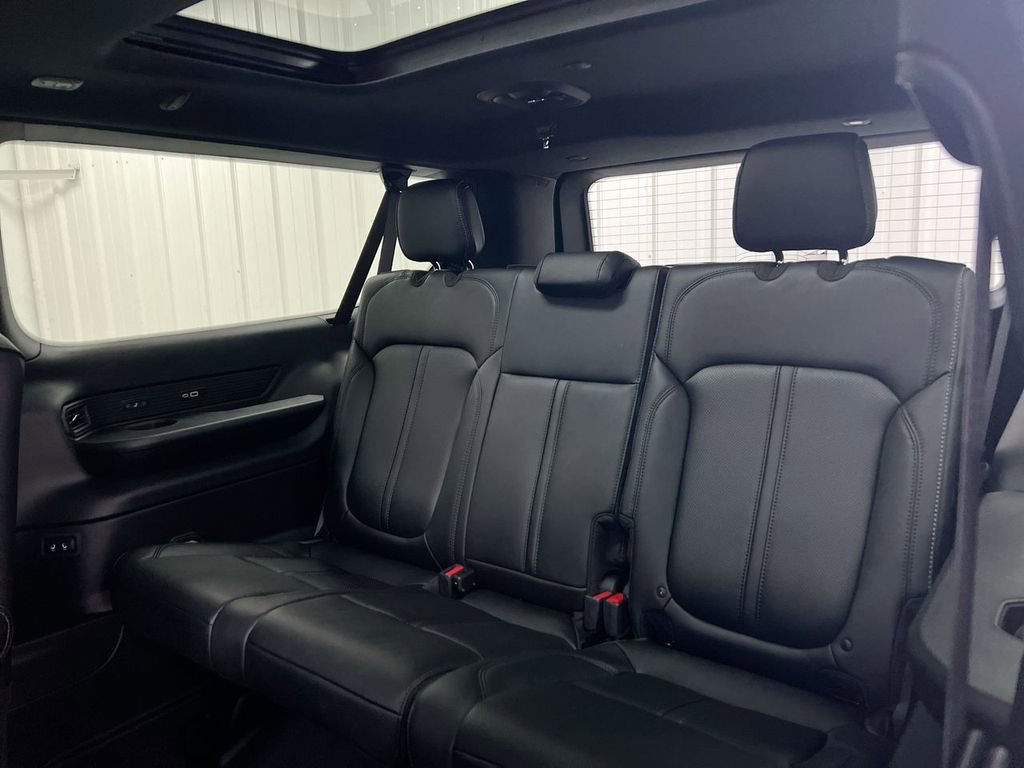 New 2026 Jeep Grand Wagoneer L Limited w/ Premium Group II image 30