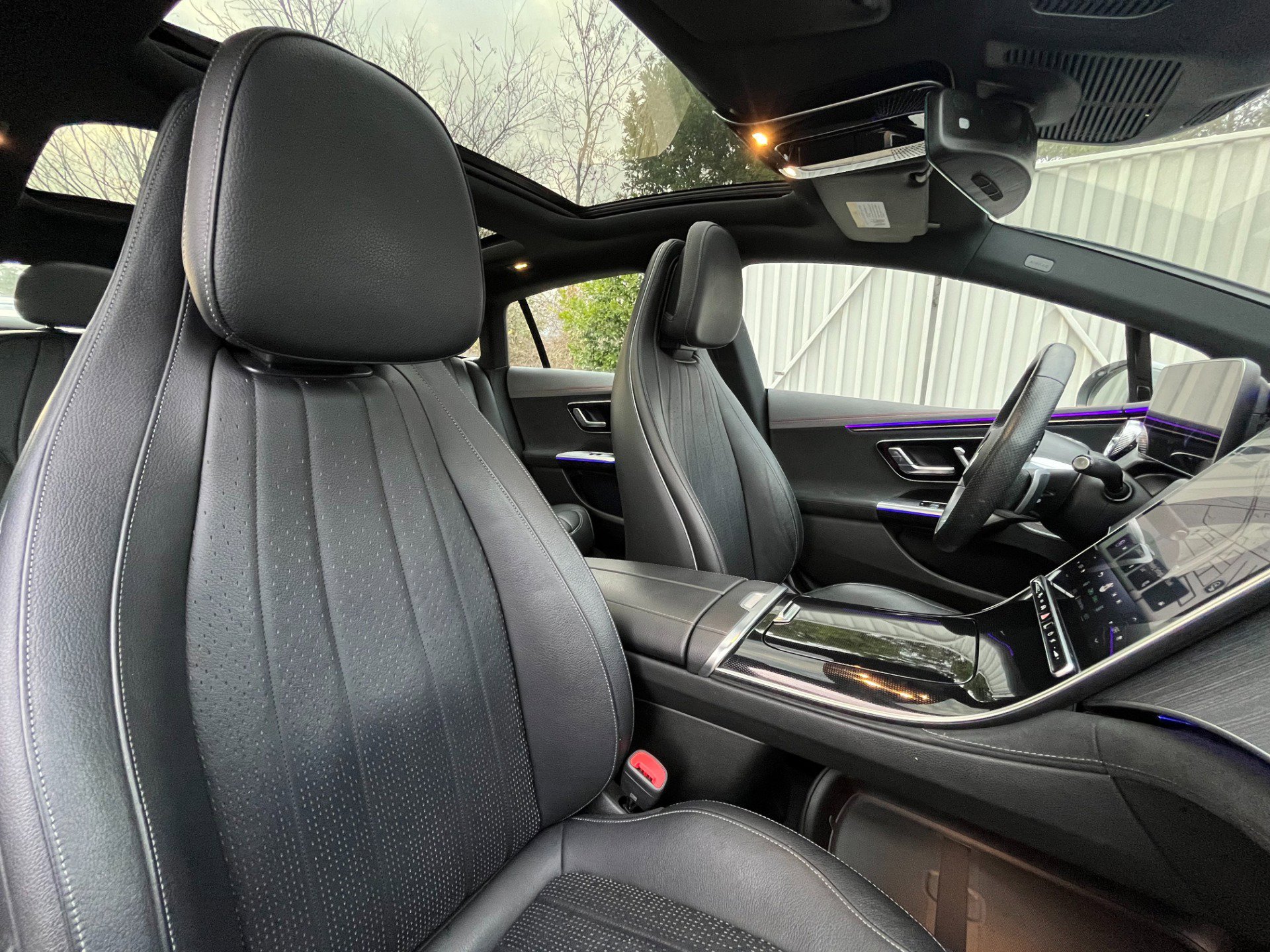 Used 2023 Mercedes-Benz EQE 500 4MATIC Sedan image 19