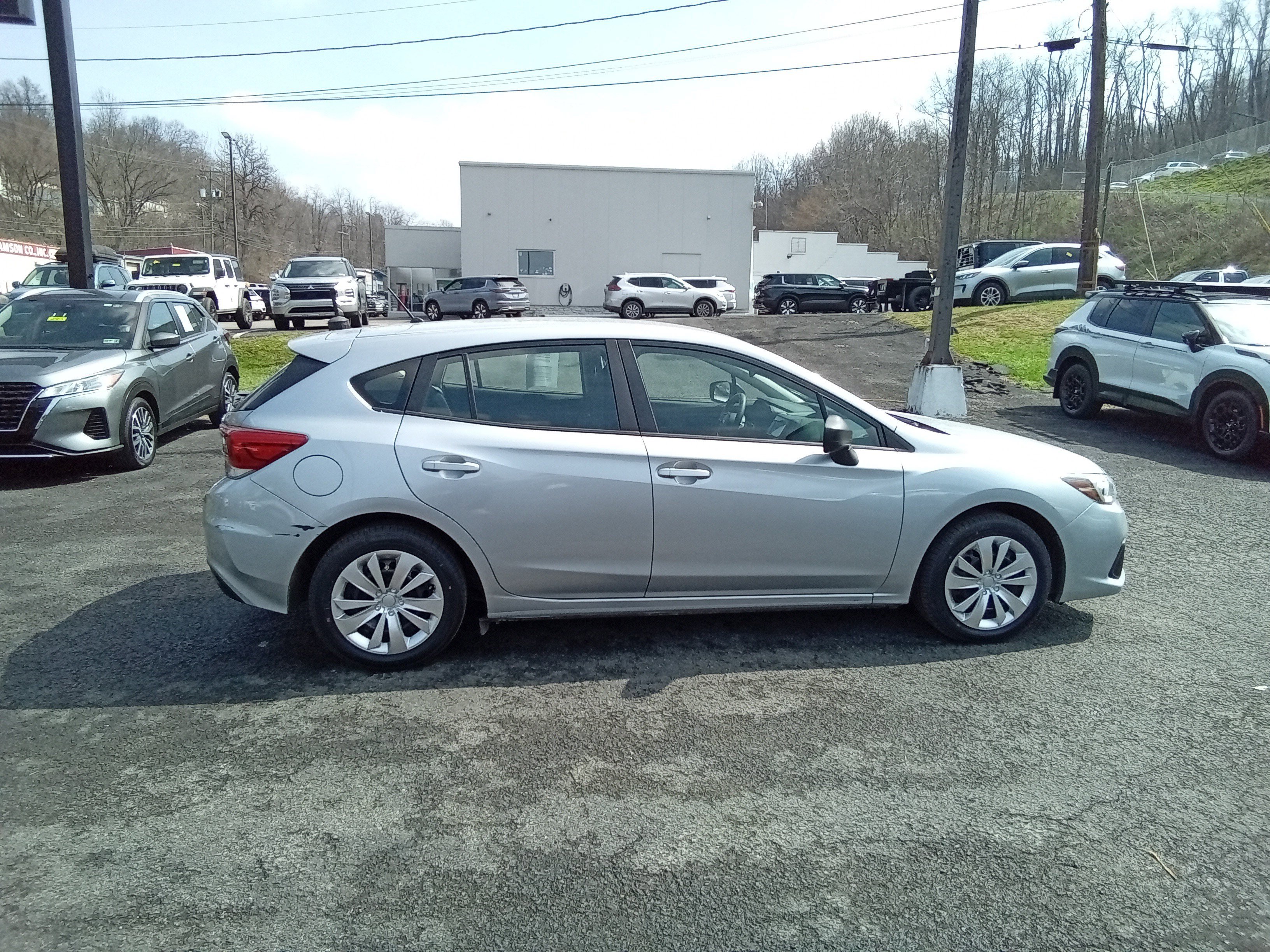 Used 2023 Subaru Impreza 2.0i image 3