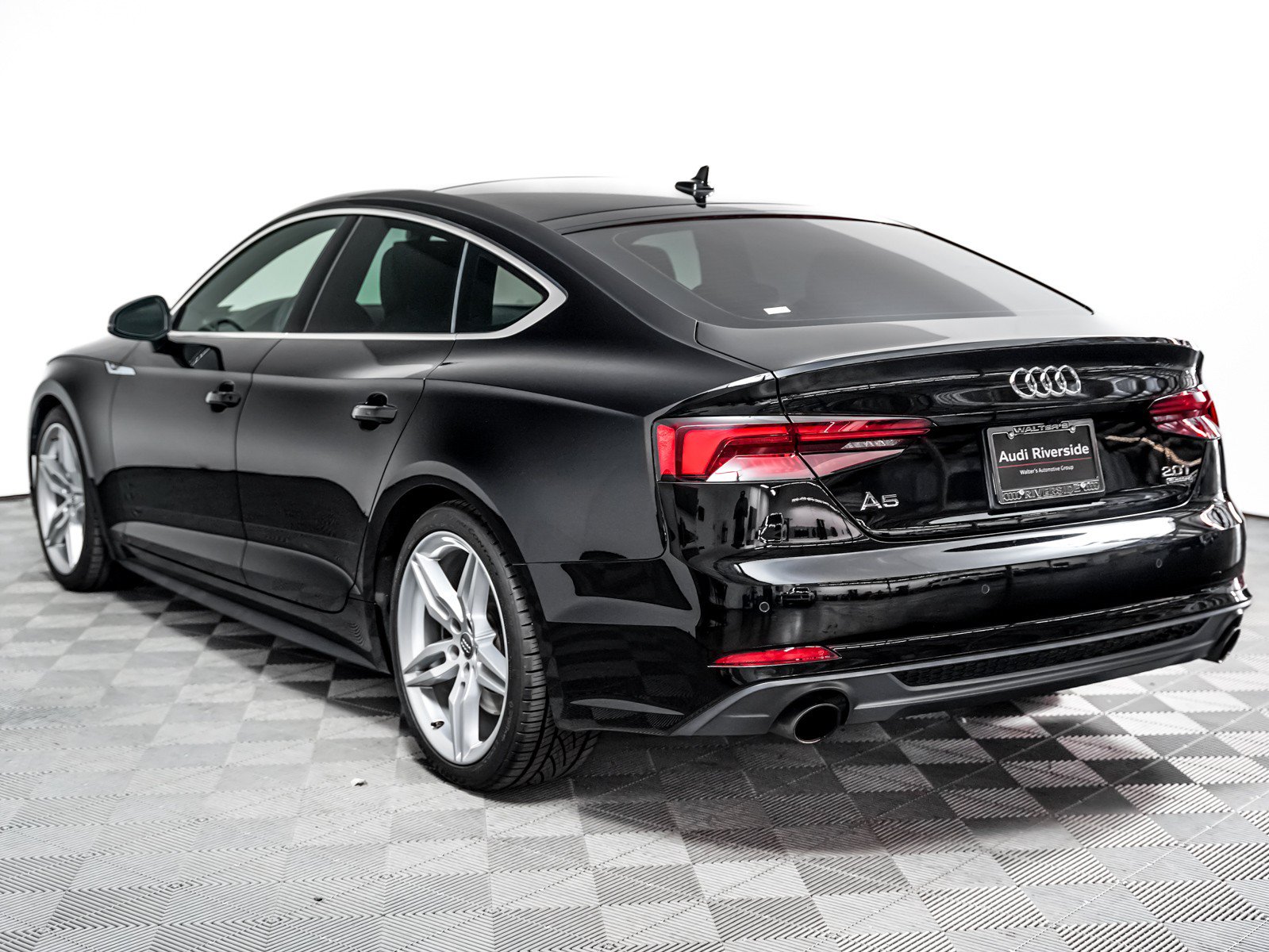 Used 2018 Audi A5 2.0T Premium Plus AWD/4WD image 2