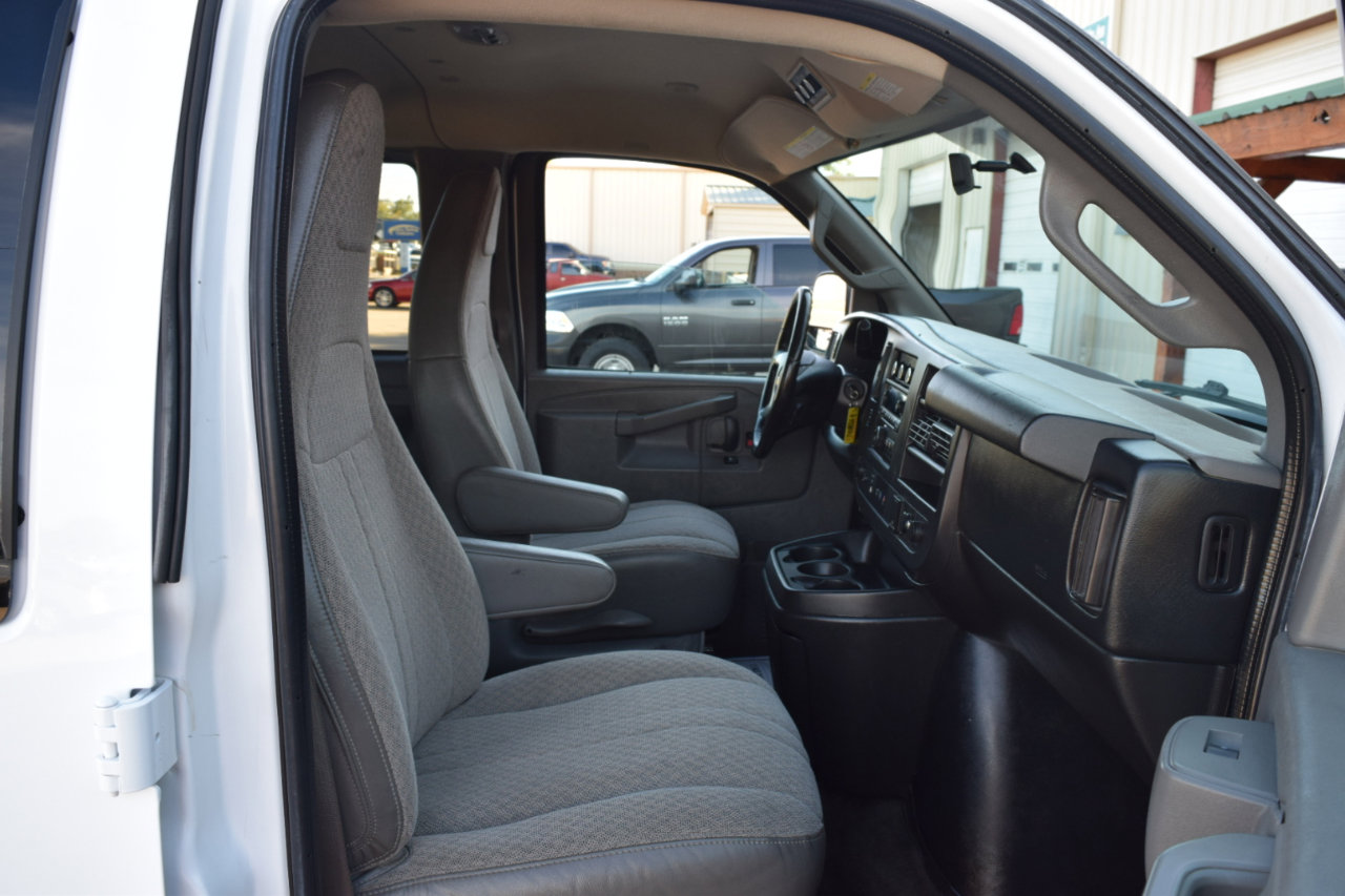 Used 2016 Chevrolet Express 2500 LS image 10