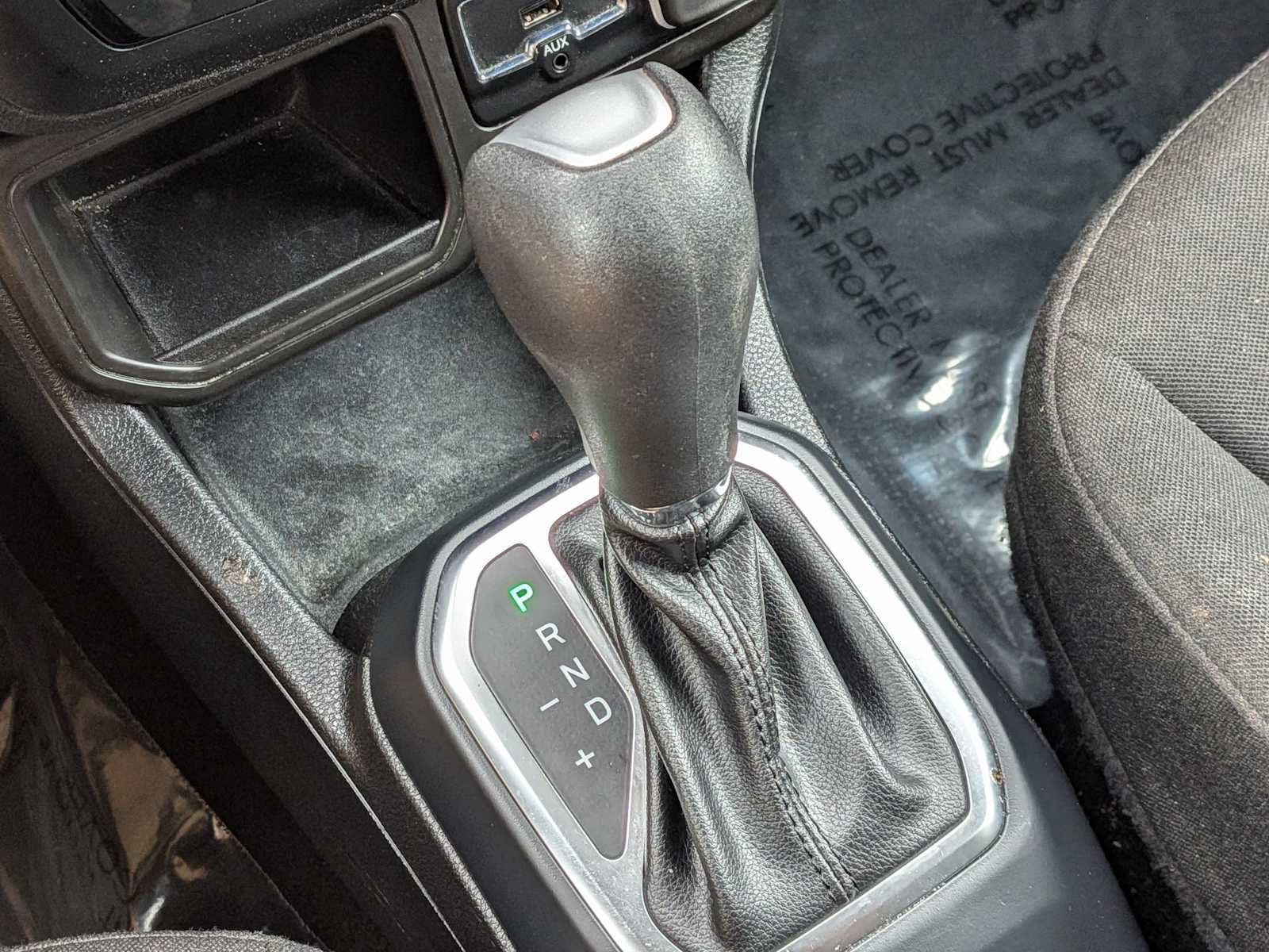 Certified 2020 Jeep Renegade Latitude FWD image 28