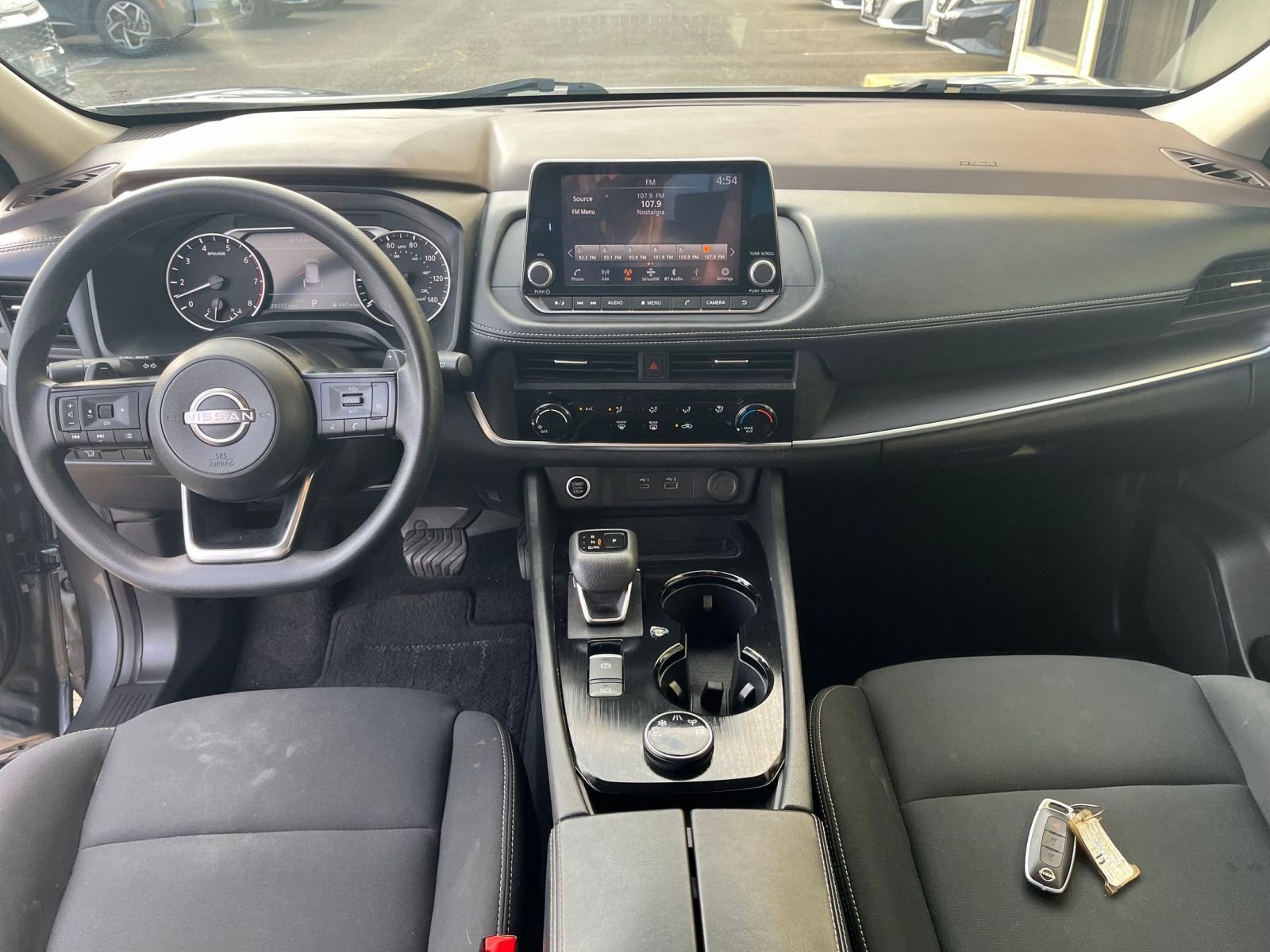 Used 2023 Nissan Rogue S image 32