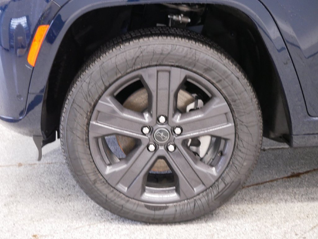 New 2027 Jeep Grand Cherokee L Limited AWD/4WD image 10