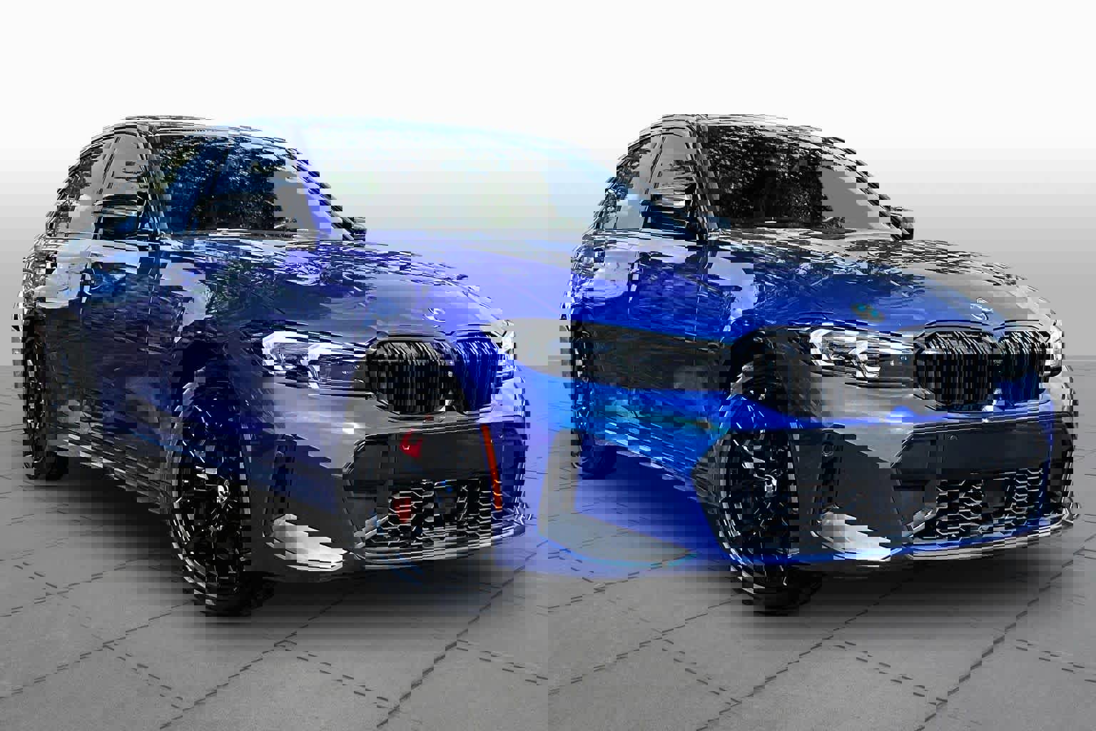 Certified 2025 BMW 330i Sedan w/ M Sport Package RWD image 3