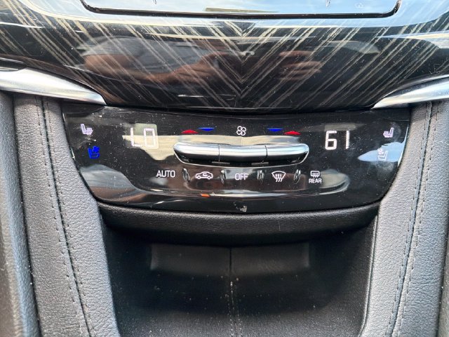 Used 2024 Cadillac XT6 Premium Luxury AWD/4WD image 44