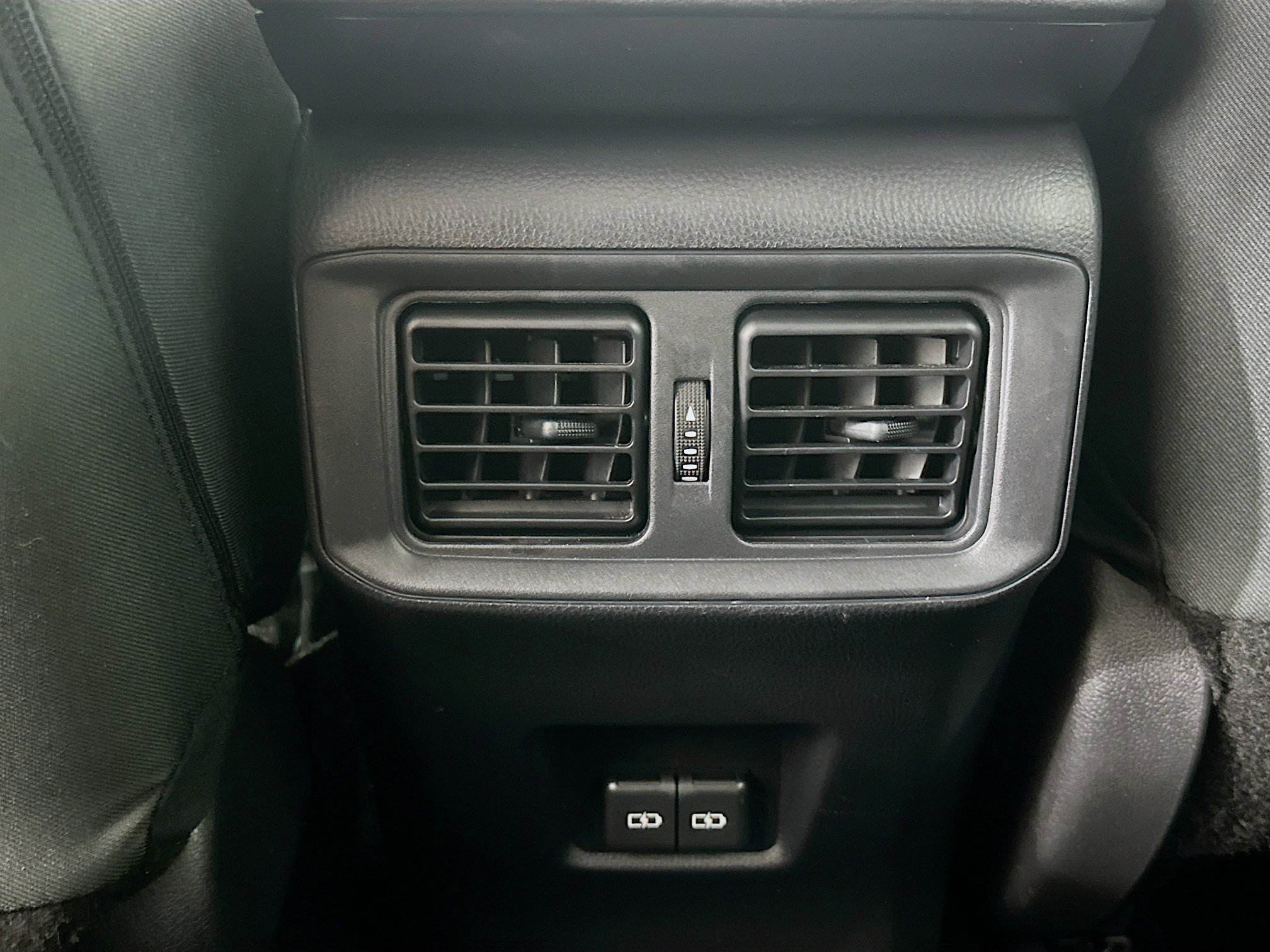 Used 2024 Toyota RAV4 XLE image 28