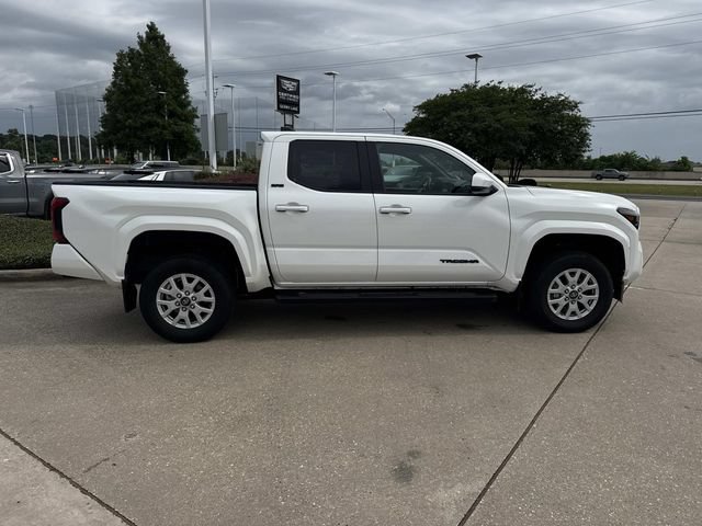 Used 2024 Toyota Tacoma SR5 RWD image 4