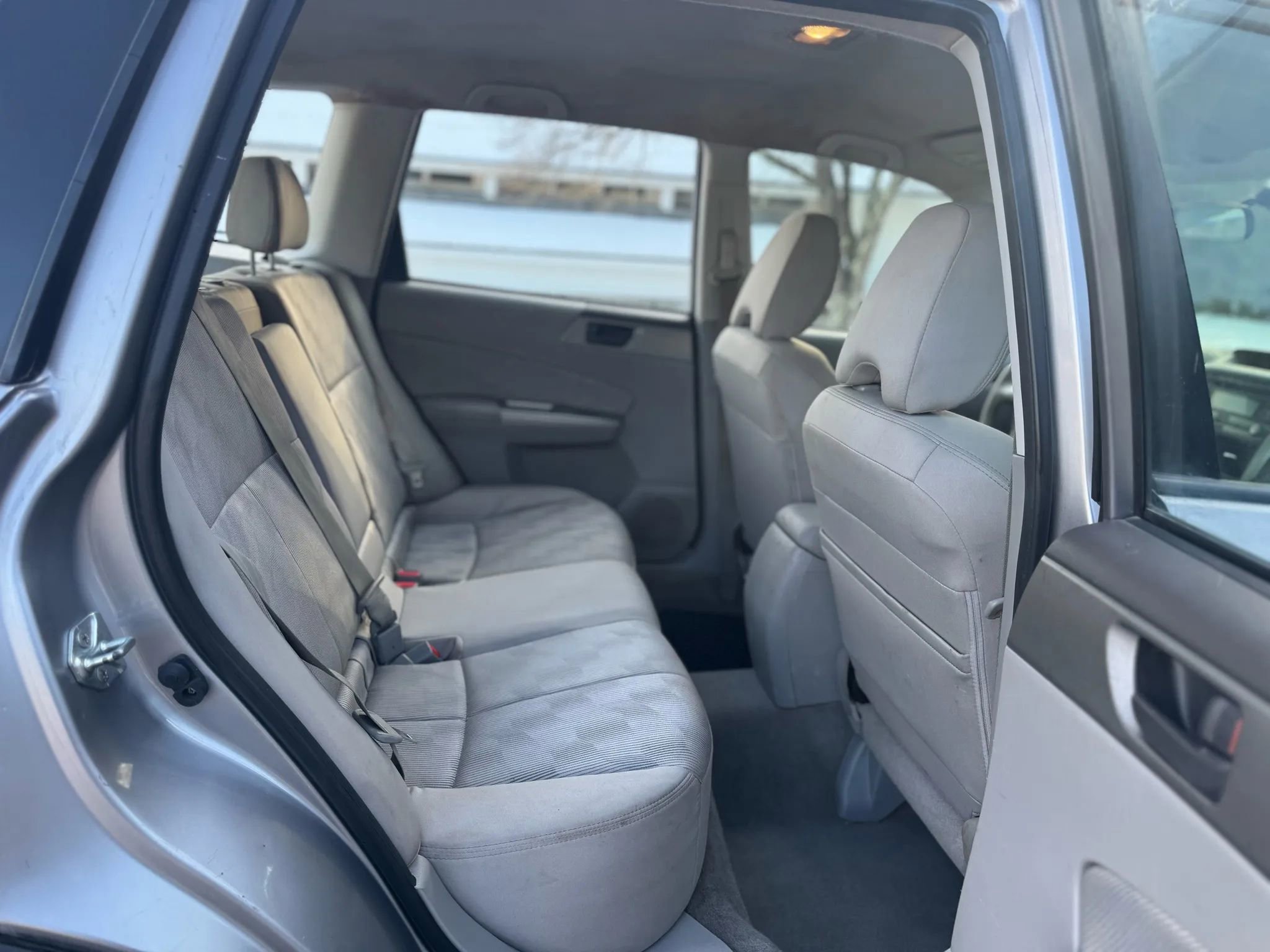 Used 2010 Subaru Forester 2.5X image 16