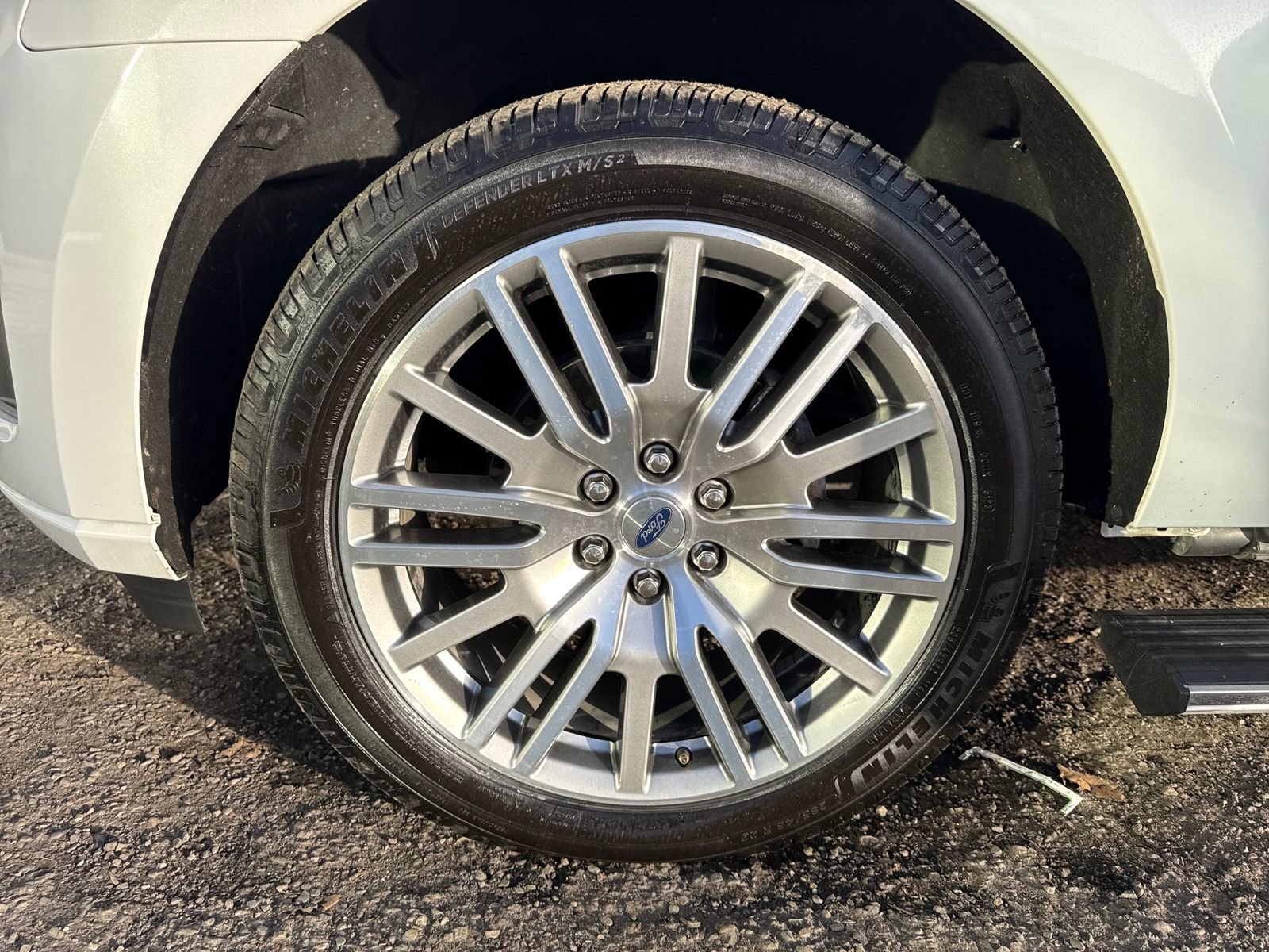 Certified 2023 Ford Expedition Platinum image 27