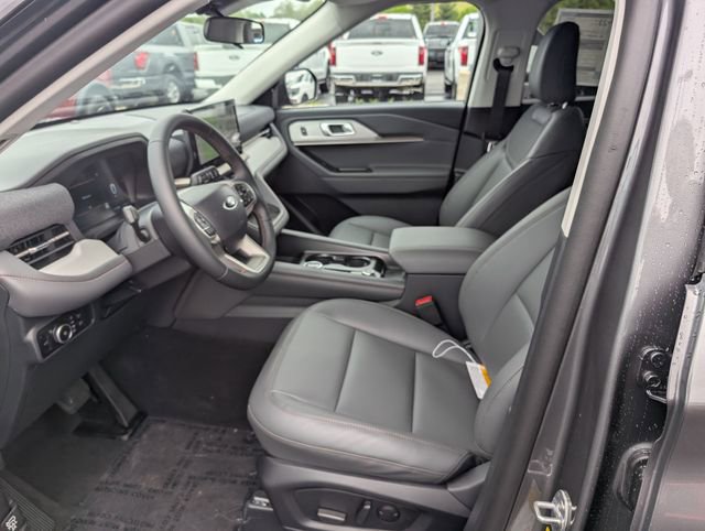New 2026 Ford Explorer Active AWD/4WD image 15