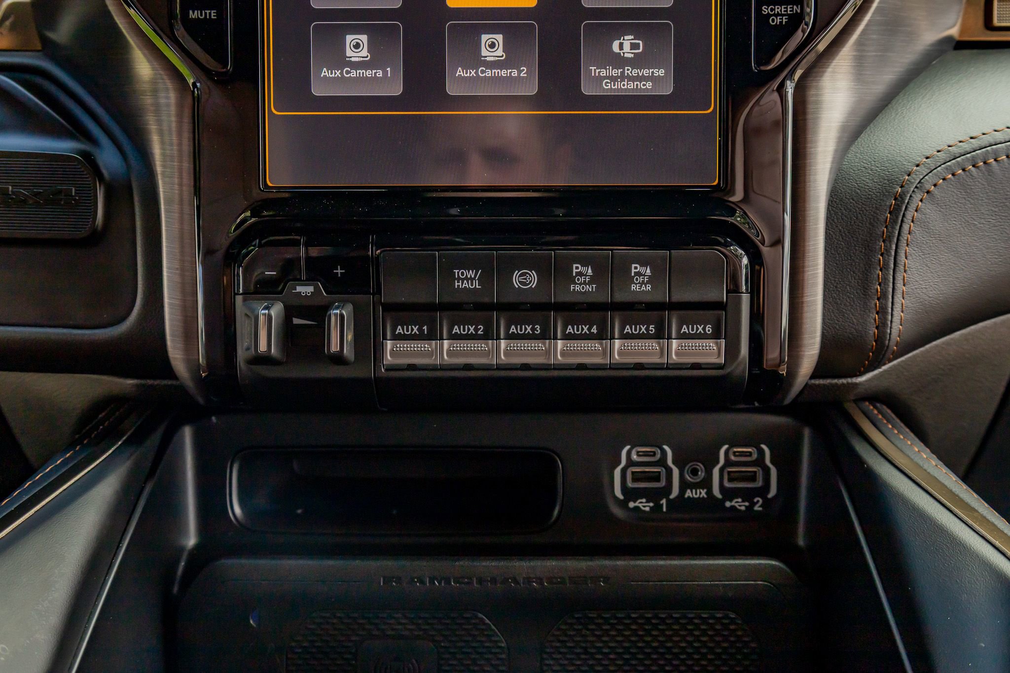 Used 2023 RAM 3500 Limited image 24