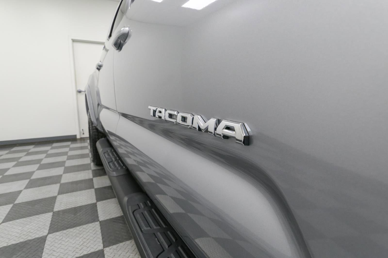 Used 2017 Toyota Tacoma SR5 image 7