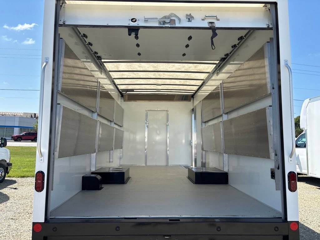New 2026 Chevrolet Express 4500 w/ Power Convenience Package RWD image 5