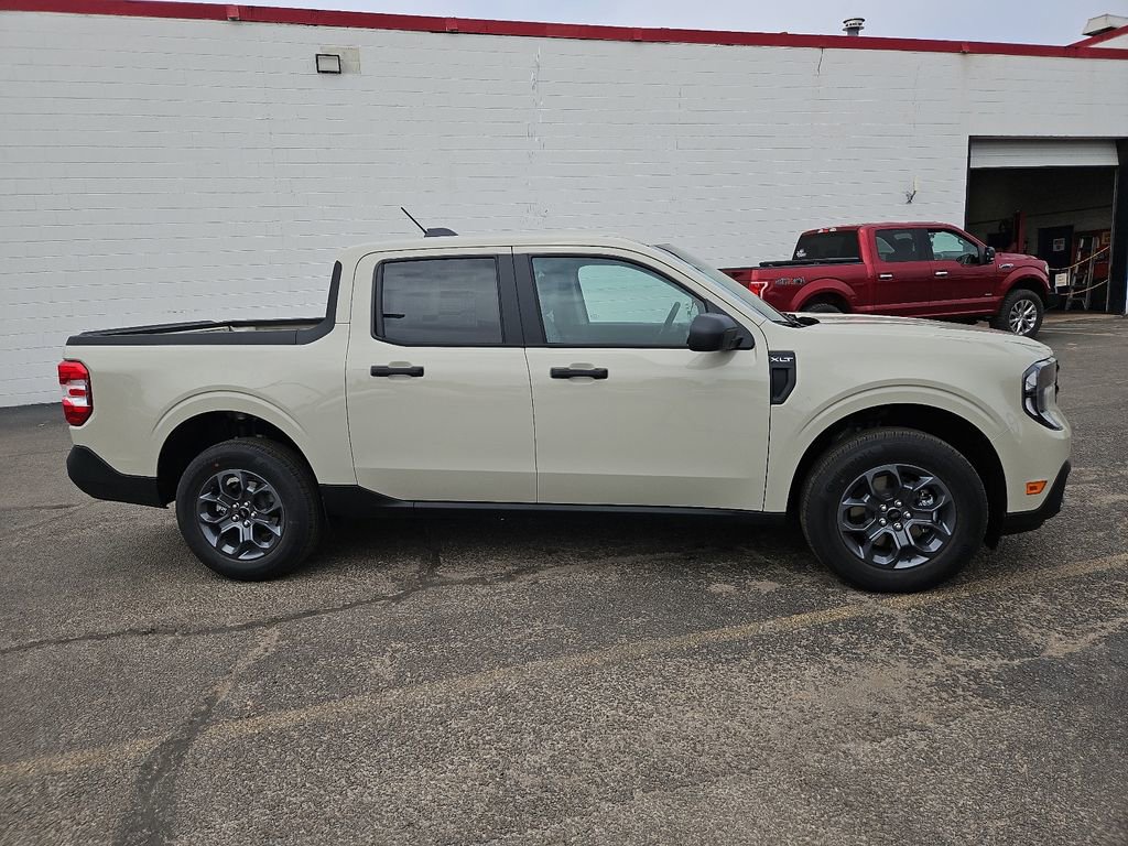 New 2025 Ford Maverick XLT w/ Equipment Group 302A image 14