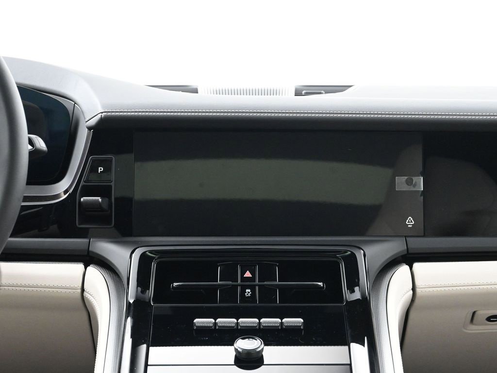 New 2025 Porsche Panamera 4 image 11