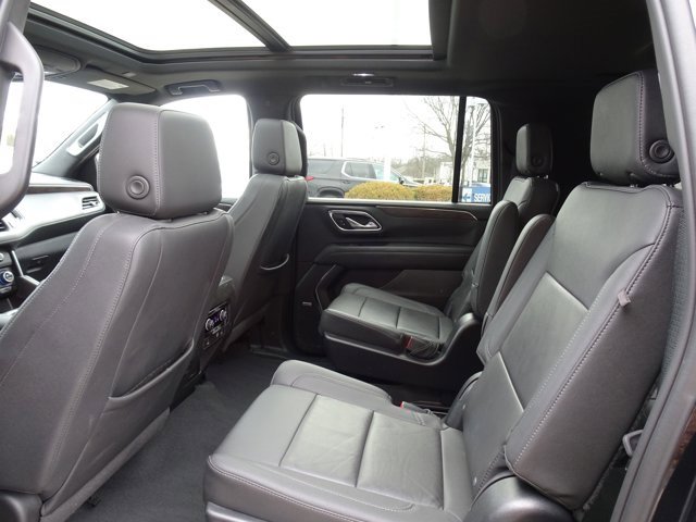 Used 2023 Chevrolet Suburban Z71 w/ Max Trailering Package image 16