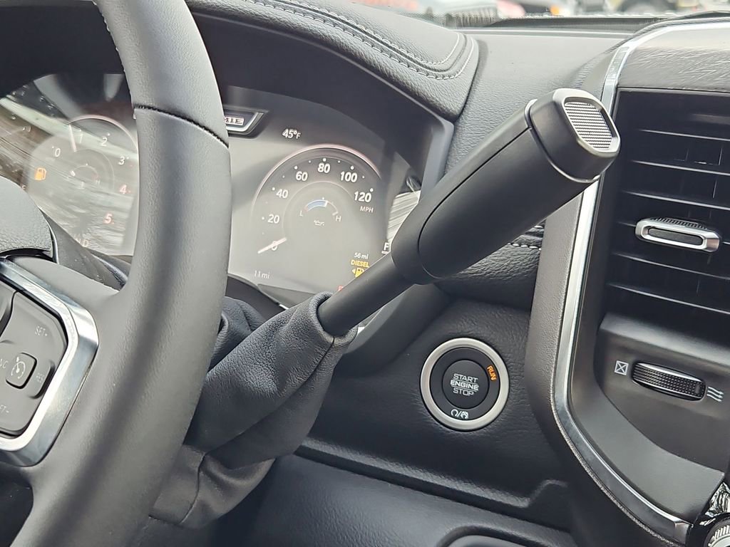 New 2026 RAM 2500 Laramie AWD/4WD image 27