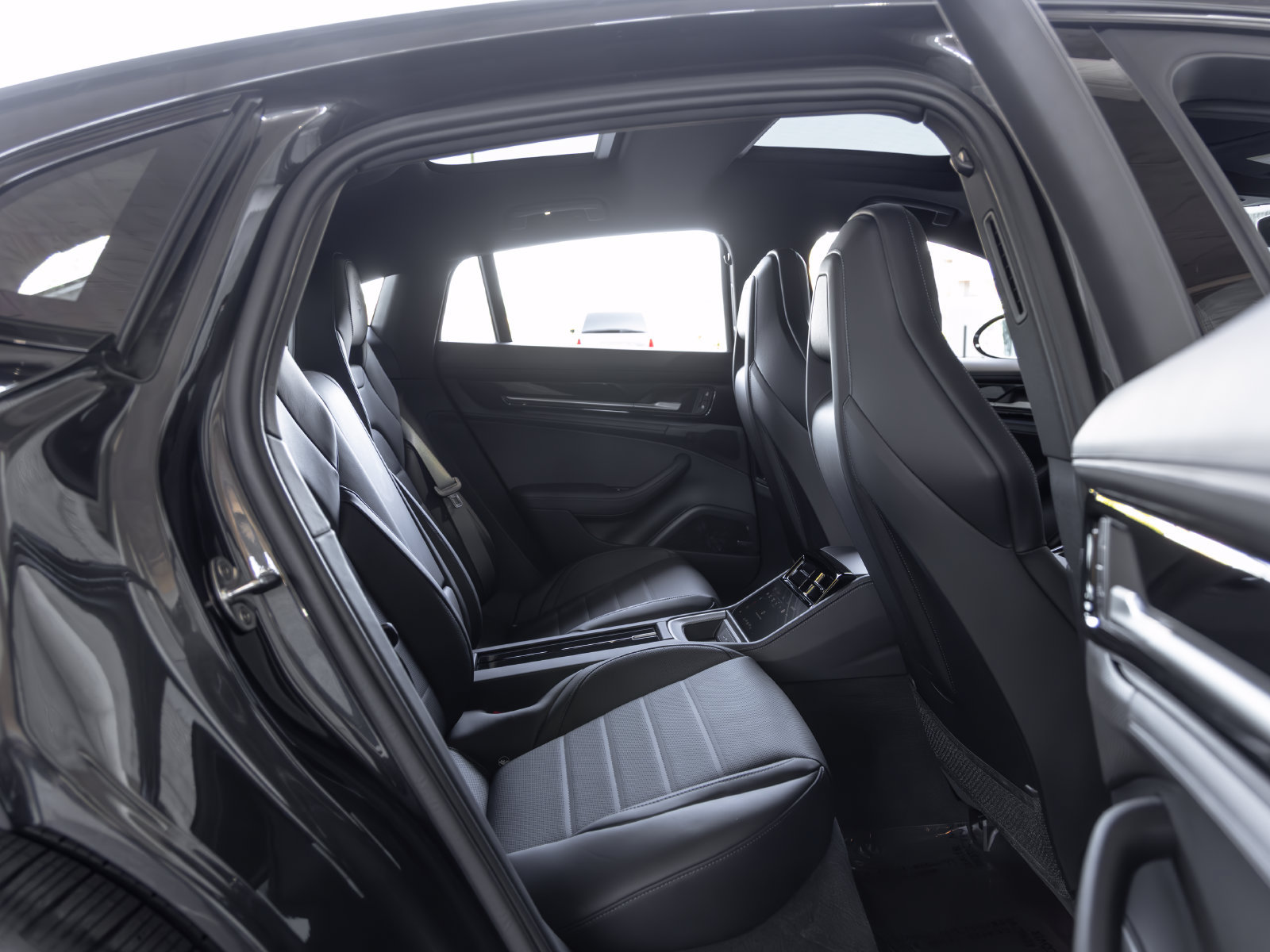 Certified 2024 Porsche Panamera 4 AWD/4WD image 51