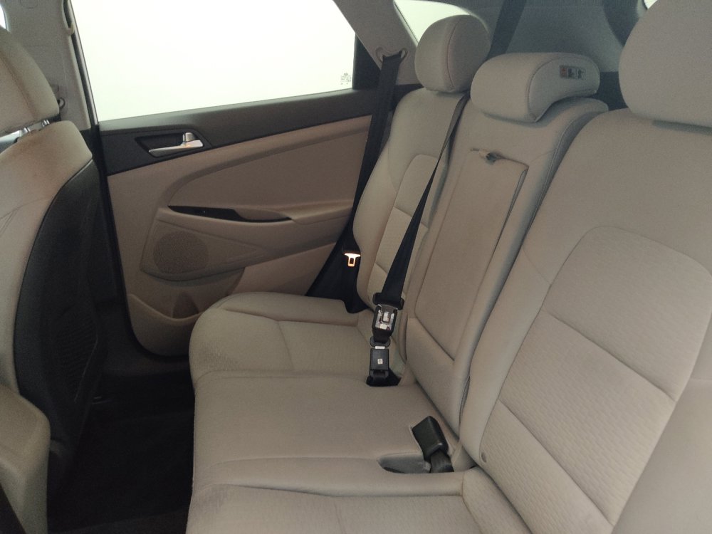 Used 2019 Hyundai Tucson SE FWD image 18