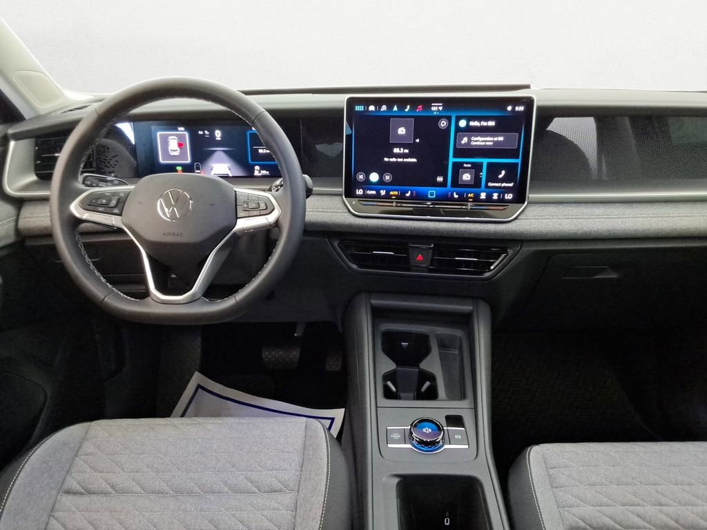 Certified 2025 Volkswagen Tiguan S FWD image 9