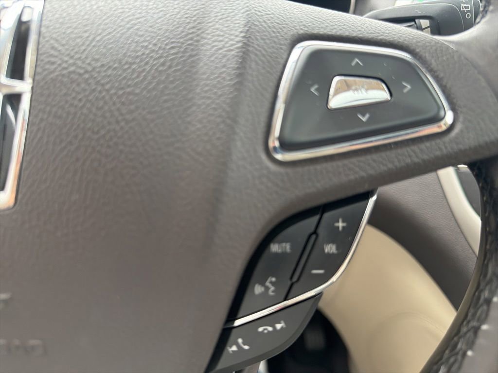 Used 2016 Lincoln MKC Select w/ Select Plus Package FWD image 31