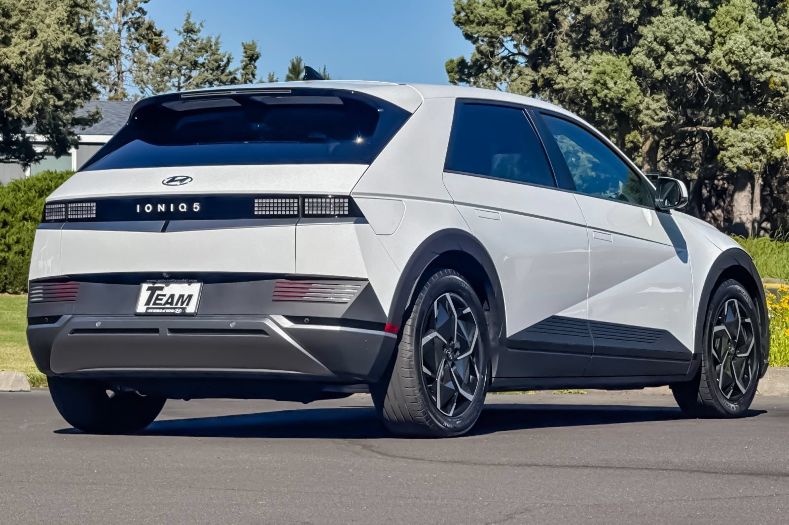Certified 2024 Hyundai Ioniq 5 SE RWD image 4