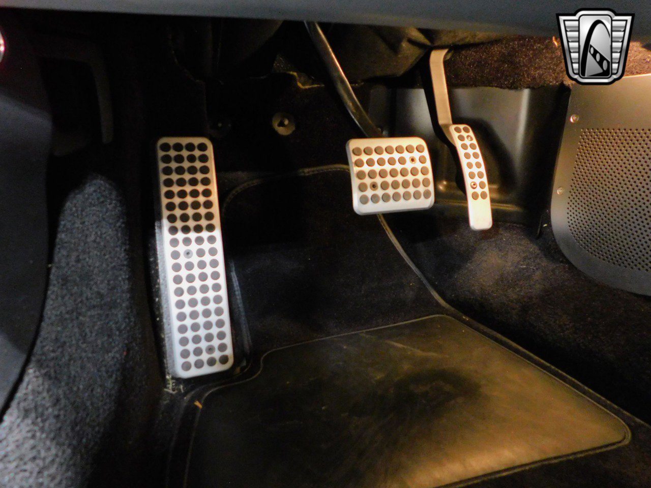 Used 2011 Aston Martin Rapide image 13