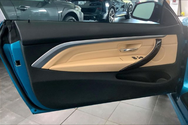 Used 2020 BMW 430i Coupe w/ M Sport Package RWD image 10
