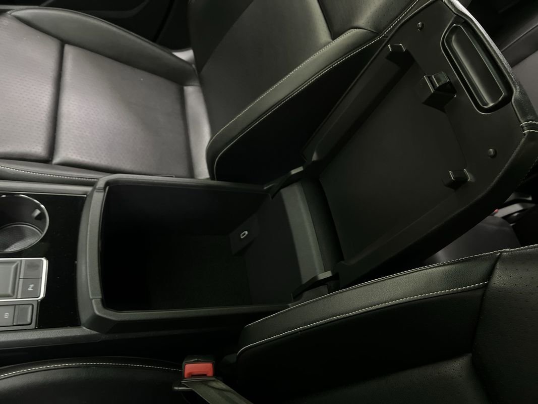 Used 2020 Volkswagen Atlas Cross Sport SEL image 25