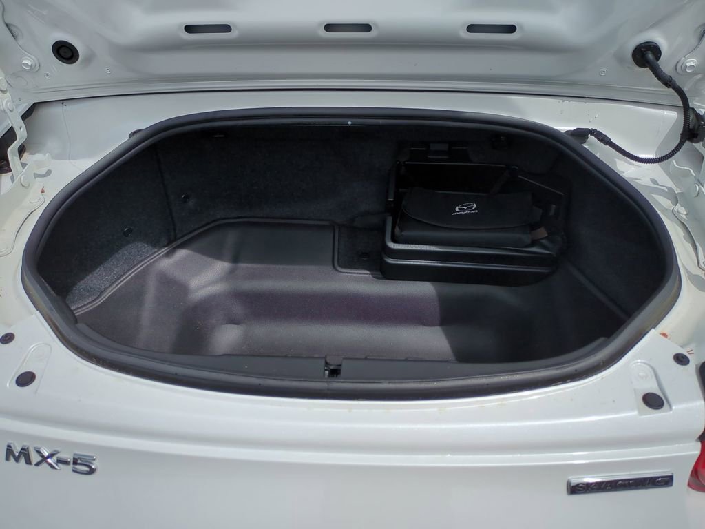 Used 2024 MAZDA MX-5 Miata RF Club w/ Weather Package image 17