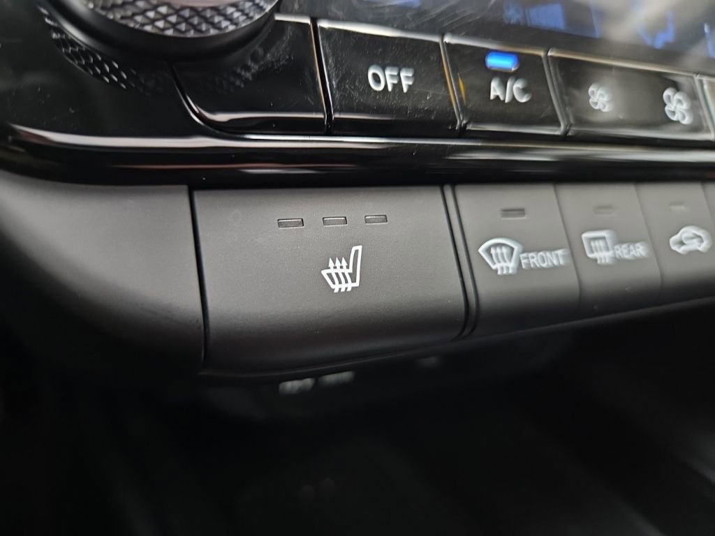 Certified 2024 Hyundai Elantra SEL w/ Convenience Package FWD image 39