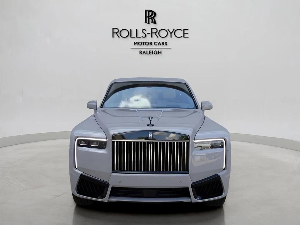 New 2025 Rolls-Royce Cullinan Black Badge image 5