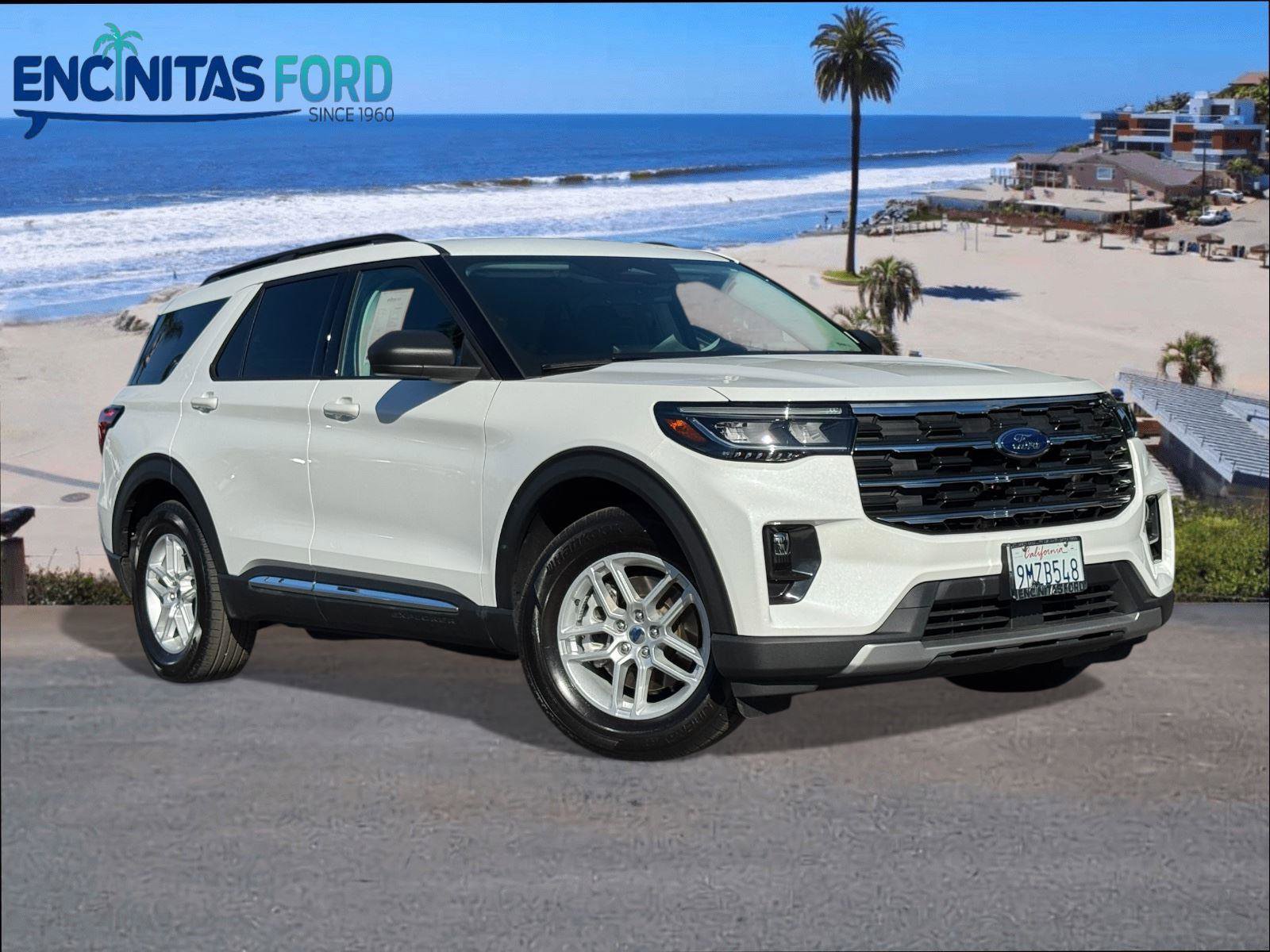 Used 2025 Ford Explorer Active w/ Active Comfort Package image 1